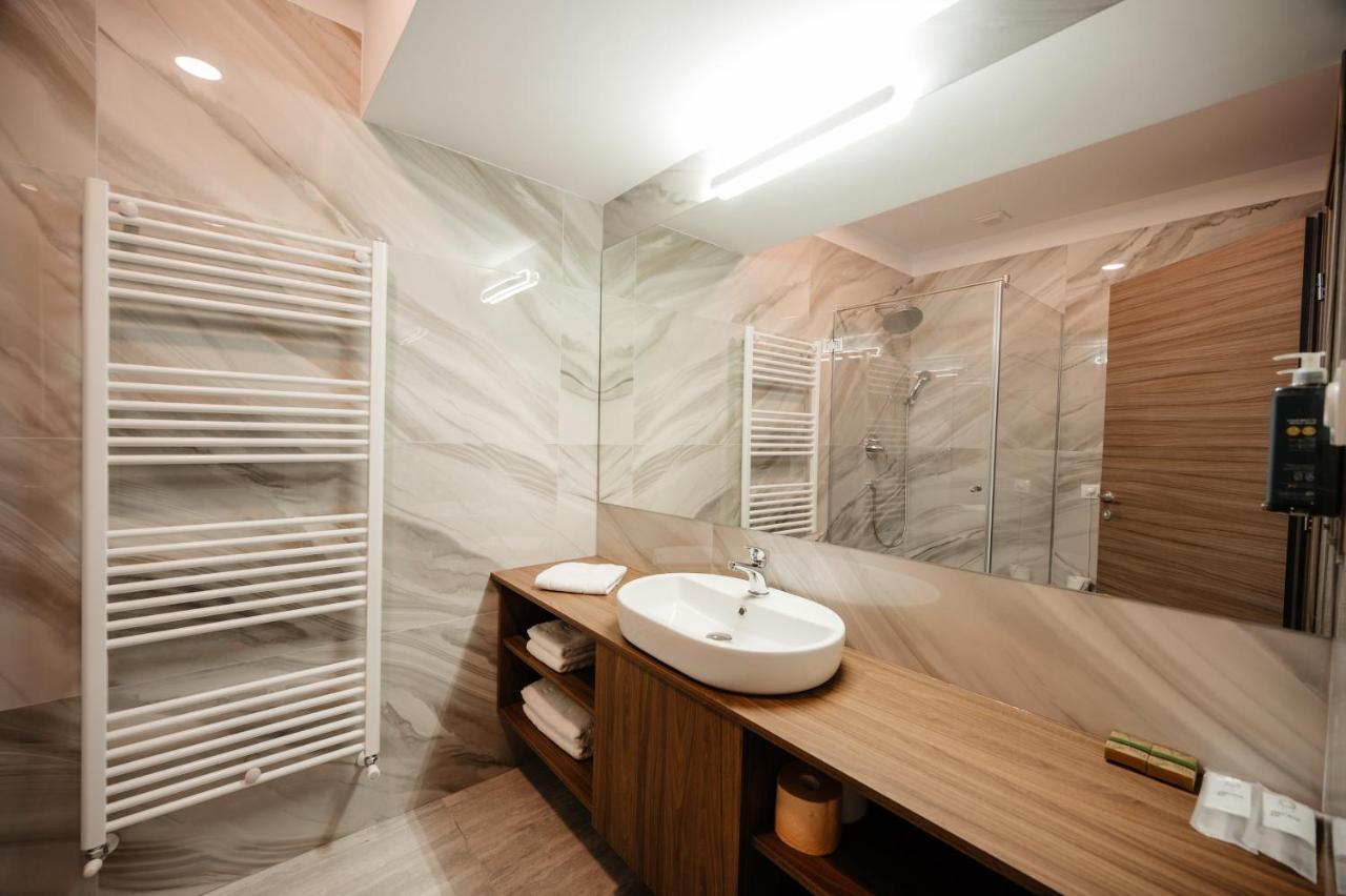 Hotel Ariata Scheia Extérieur photo