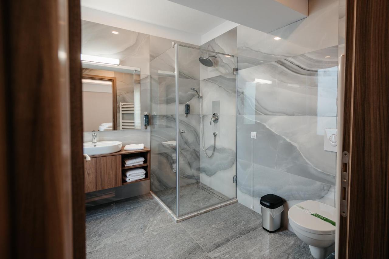 Hotel Ariata Scheia Extérieur photo