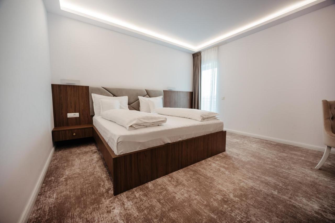 Hotel Ariata Scheia Extérieur photo