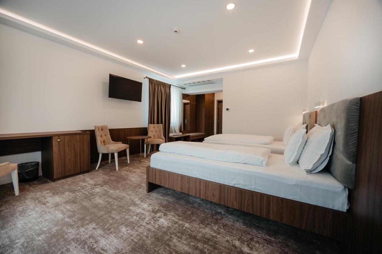 Hotel Ariata Scheia Extérieur photo