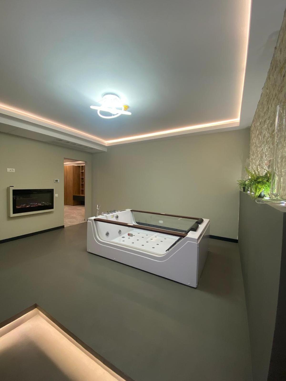 Hotel Ariata Scheia Extérieur photo